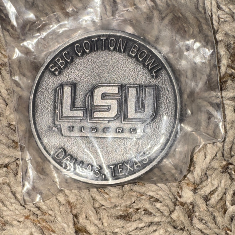 LSU Tigers & UT Cotton Bowl Commemorative Coin